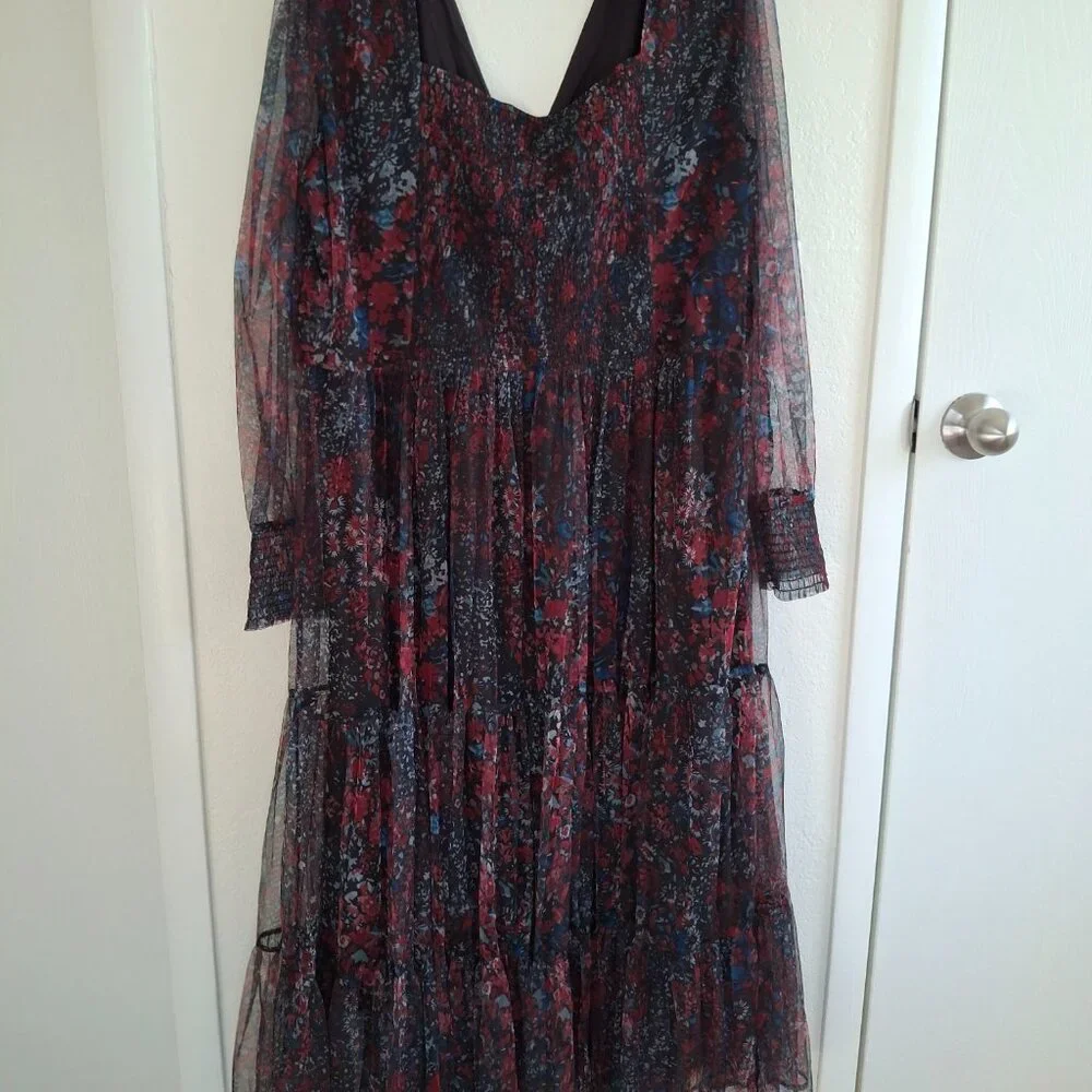 Curveins Plus Size V-Neck Flower Print Lantern Sleeve Tiered Maxi Dress - Picture 16 of 16
